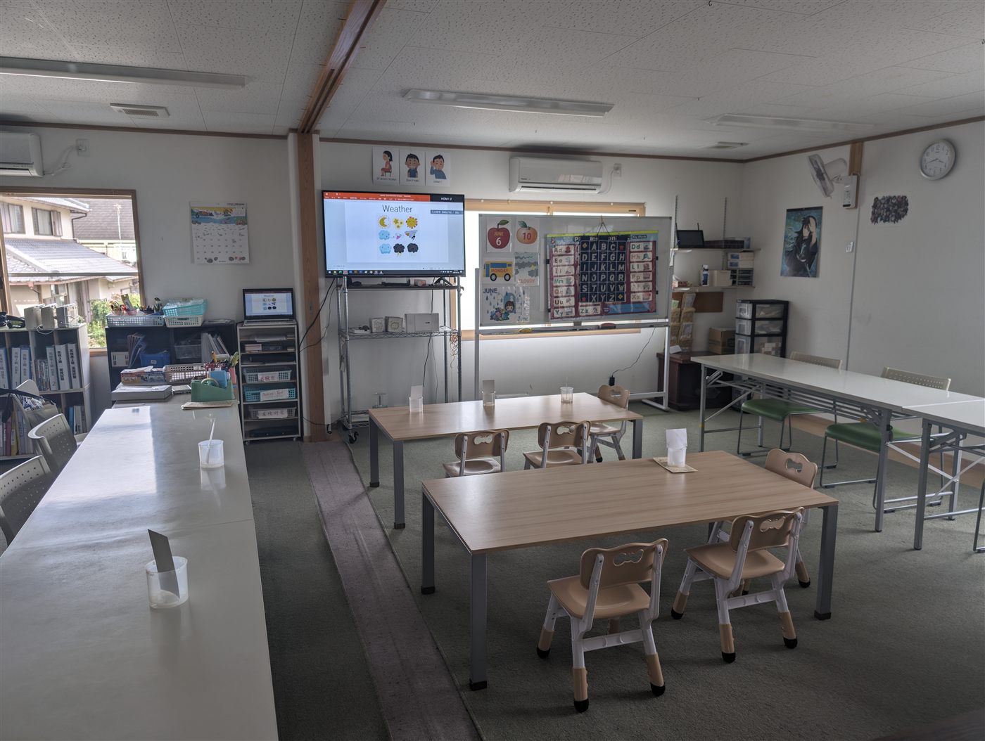 教室の様子 / Classroom scene